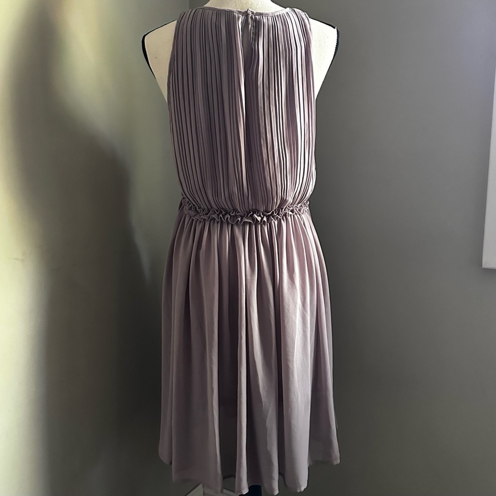H&M | Pleated Chiffon Dress Dusky Purple | size 6 - Picture 3 of 16